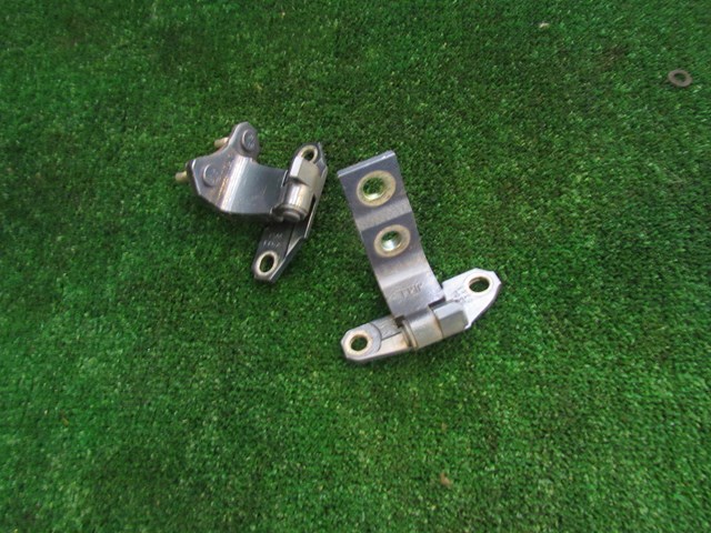 2007 Infiniti G35 Sedan Rear LH Driver Door HInge