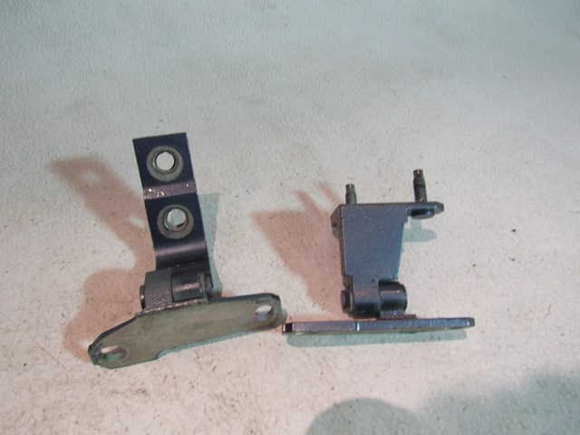 2007 Infiniti G35 Sedan Rear RH Passenger Door Hinges