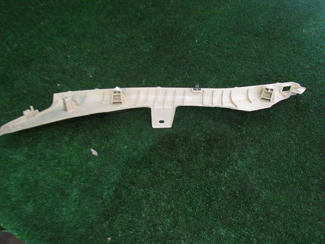 2007 Infiniti G35 Sedan RH Rear Seat Finish Panel Dog Leg Trim