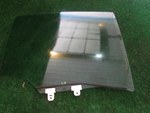 2007 Infiniti G35 Sedan Rear RH Passenger Door Glass
