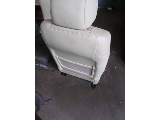 2007 Infiniti G35 Sedan Front RH Passenger Seat-Wheat