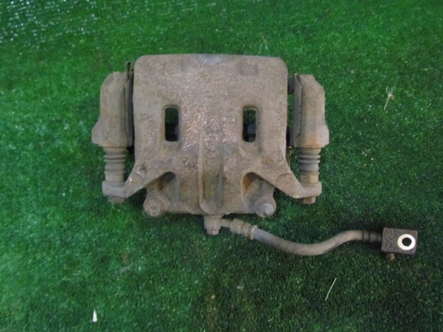 2007 Infiniti G35 RWD Sedan Front RH Passenger Caliper