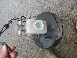 2003 Nissan 350z Power Brake Booster See Details