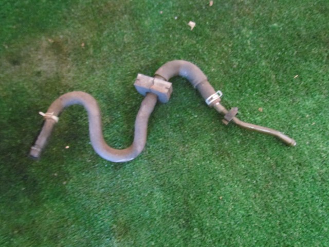 2007 Infiniti G35 Sedan Air Intake Breather Tube