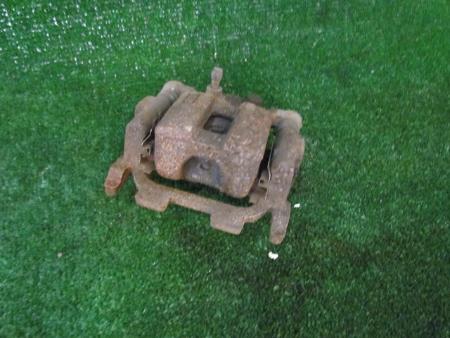 2007 Infiniti G35 RWD Sedan Rear RH Passenger Caliper