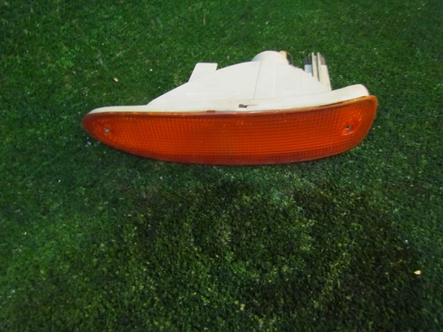1993 Nissan 240sx RH Passenger Sidemarker Light- see photos