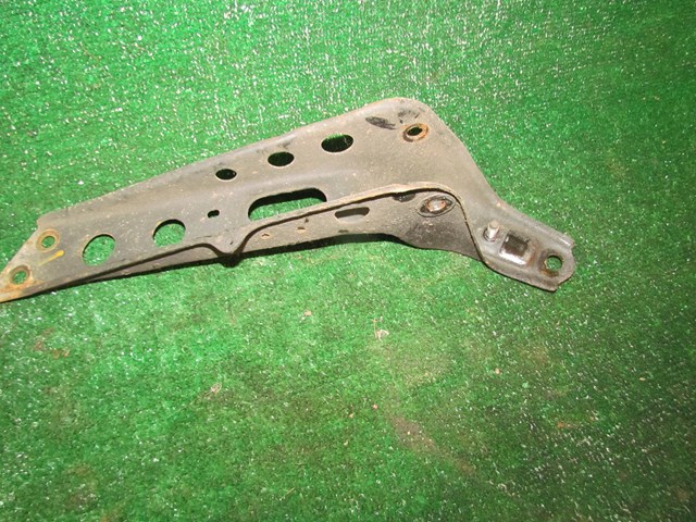 1993 Nissan 240sx Front LH Driver Torsion Rod Mount