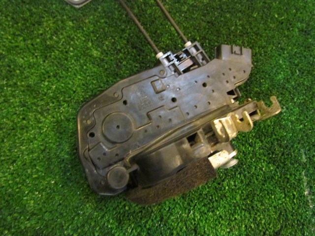 2008 Infiniti G35XS Passenger Front Door Lock Actuator