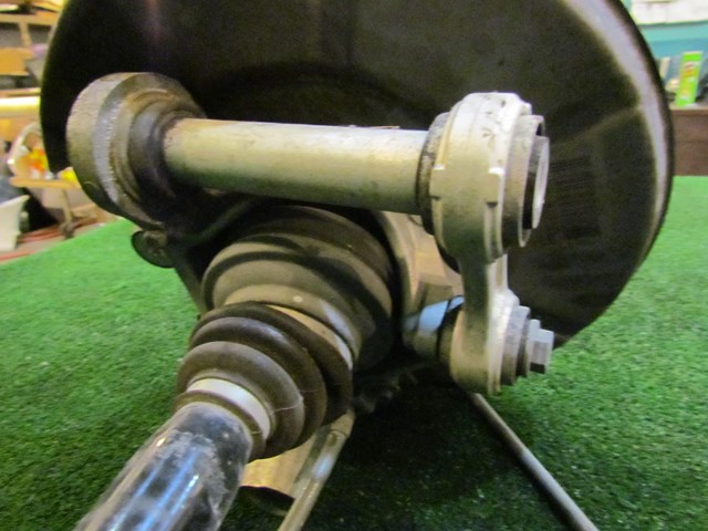 2007 BMW M6 Convertible Rear Passenger Spindle Axle