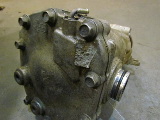 2011 Infiniti G37x Front Differential Assembly