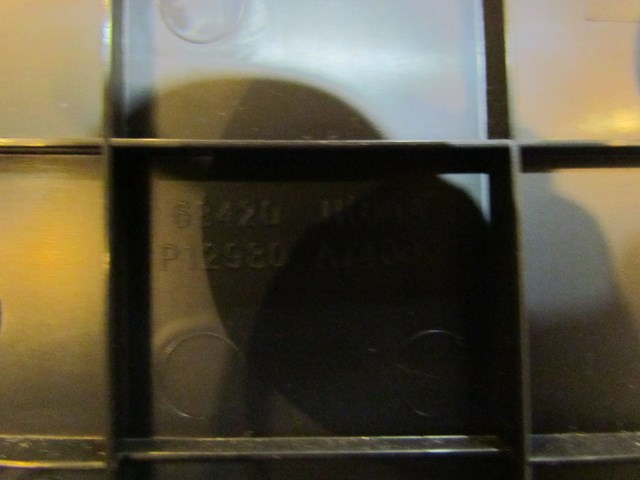 2008 Infiniti G35xs Front Passenger Dash Trim