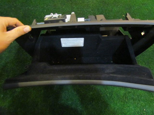 2008 Infiniti G35xS Sedan Black Glove Box