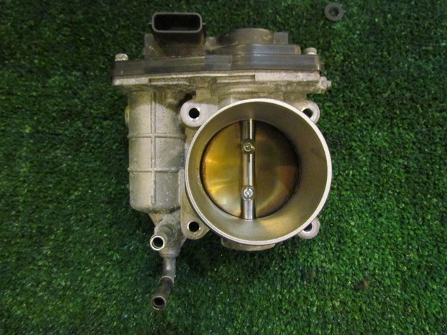 2008 Infiniti G35xS Sedan Passenger Throttle Body