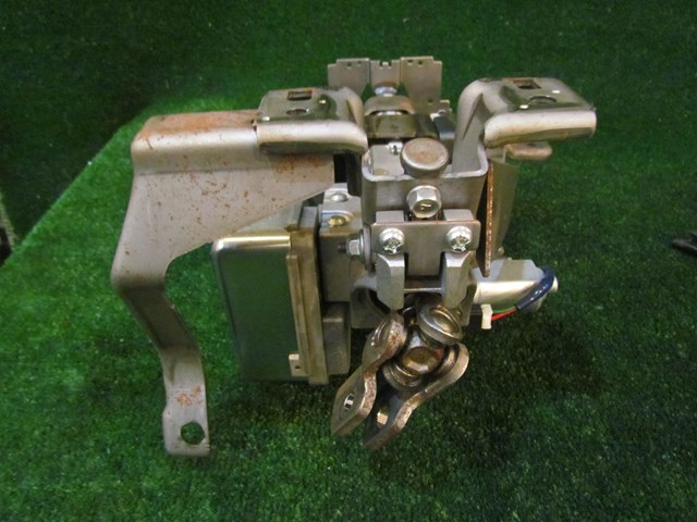 2008 Infiniti G35xS Steering Column