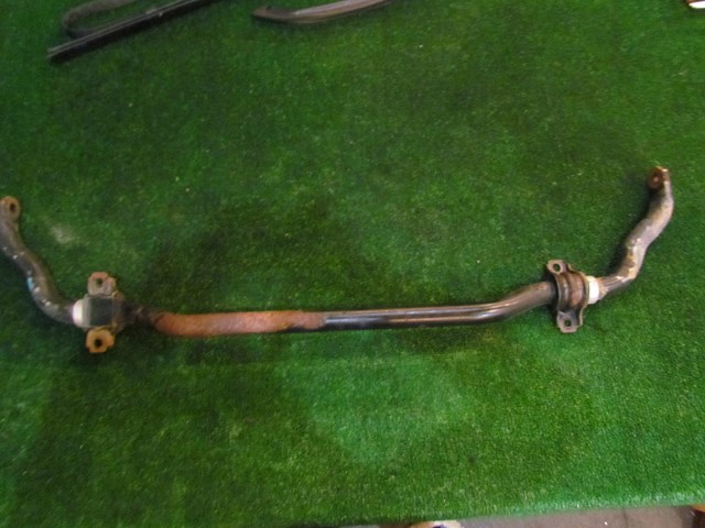 2008 Infiniti G35xS Front Sway Bar