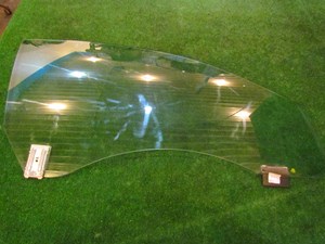 2007 BMW M6 Convertible Passenger Door Glass