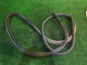 2014 Nissan Juke Nismo RS Hatch Seal