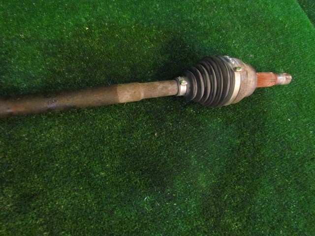 2008 Infiniti G35xS Front LH Driver Axle