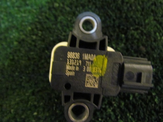 2014 Nissan Juke NIsmo RS Side Impact Sensor 98836 1MA0A