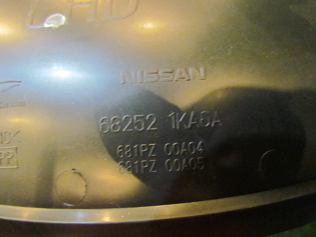 2014 Nissan Juke Nismo Power Outlet & USB Panel 68252 1KA0A