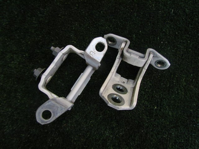 2014 Nissan Juke Nismo RS Rear LH Driver Door Hinges