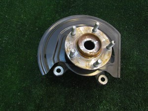 2014 Nissan Juke Nismo RS Front LH Driver Spindle