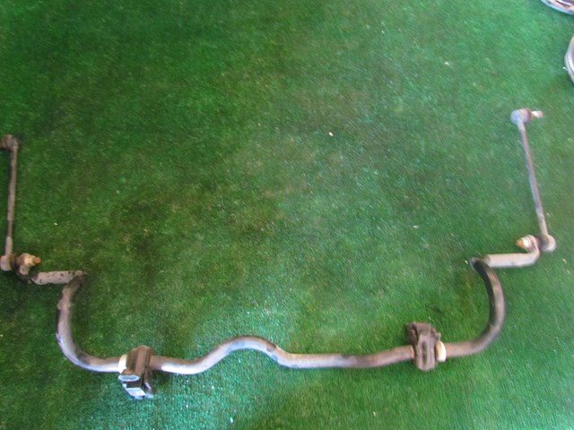 2014 Nissan Juke Nismo RS Front Sway Bar & Links