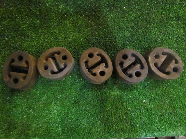 2014 Nissan Juke Nismo RS Exhaust Hanger Set of 5