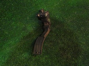 2014 Nissan Juke NIsmo RS Gas Pedal 18002 1KM0A