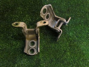 2005 Infiniti G35 Coupe RH Passenger Door Hinges