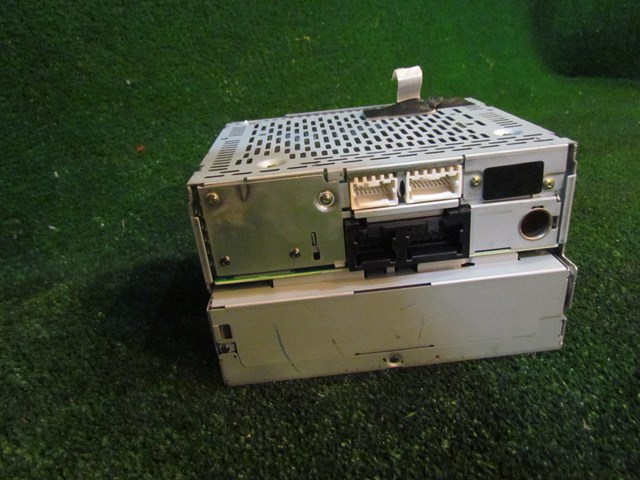 2005 Infiniti G35 Coupe CD Changer & Radio Unit 28185 AC705