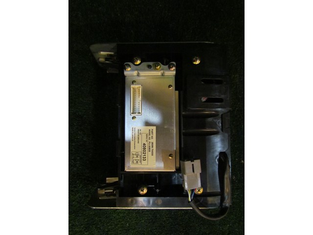 2005 Infiniti G35 Coupe Center Dash Navigation Screen 28086 7W000