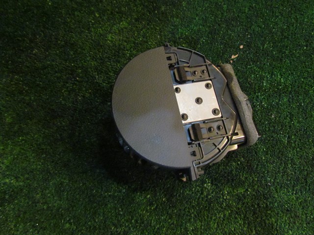 2005 Infiniti G35 Coupe LH Driver Inner Dash Vent 68761 AC700