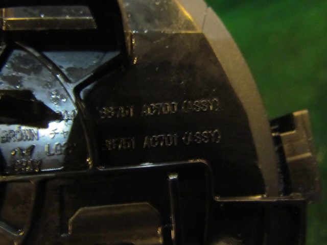 2005 Infiniti G35 Coupe LH Driver Inner Dash Vent 68761 AC700