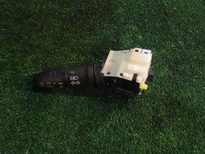 03 04 05 Infiniti G35 Coupe Headlight/Turn Signal Column Switch