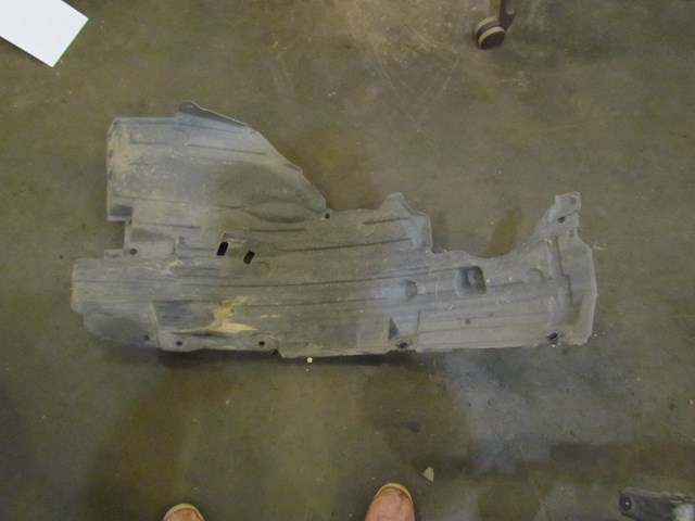 2005 Infiniti G35 Coupe Front LH Fender Liner Rear Portion 