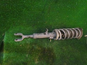 2005 Infiniti RH Passenger Front Strut 56110 AM806