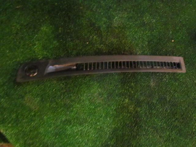 2005 Infiniti G35 Coupe LH Driver Defrost Dash Vent