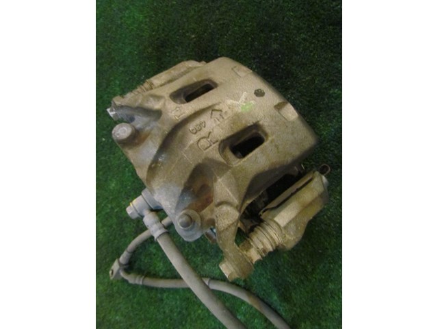 2005 Infiniti G35 Coupe Front RH Passenger Caliper