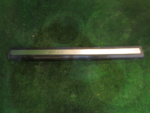 2005 Infiniti G35 Coupe RH Passenger Door Sill Kick 76894 AM800