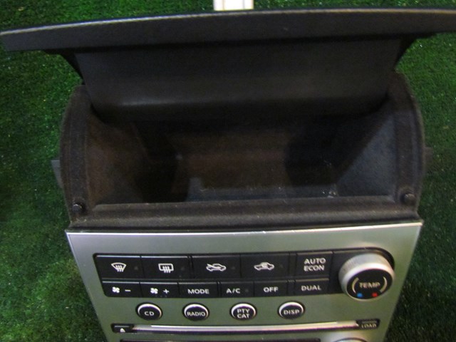 2005 Infiniti G35 Coupe Radio Assy w/Cubby & Mount 28185 AC705