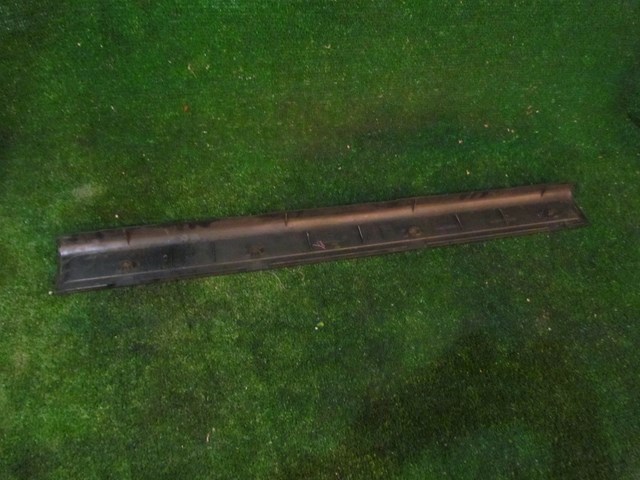 2005 Infiniti G35 Coupe MT Passenger Door Sill Plate 76894 AM800