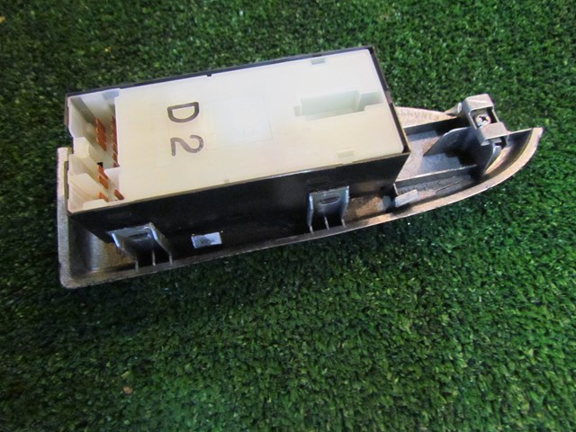 2005 Infiniti G35 Coupe RH Door Switch-Painted Silver