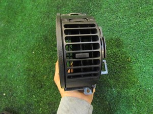 2005 Infiniti G35 Coupe Inner LH Dash Vent