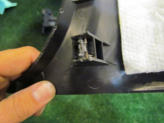 2005 Infiniti G35 Coupe Kick Panel Passenger Black