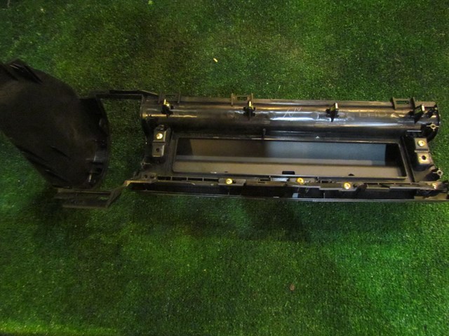 2005 Infiniti G35 Coupe Glove Box Black