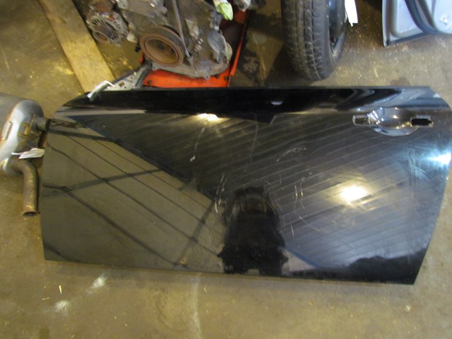 2005 Infiniti G35 Coupe LH Driver Door Shell-Scratched