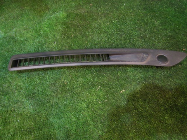 2014 Nissan 370z RH Passenger Dash Defrost Vent 68742 1EA0A