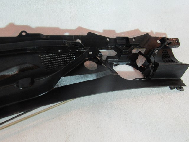 2014 Nissan 370z LH Driver Wiper Cowl OEM 66863 1EA0A