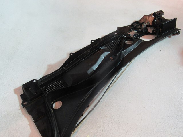 2014 Nissan 370z LH Driver Wiper Cowl OEM 66863 1EA0A